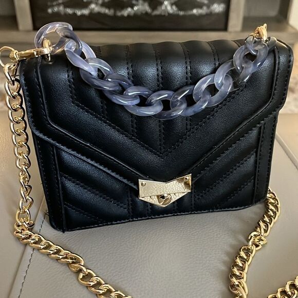 Mia K. Collection black‎ quilted crossbody bag - Picture 2 of 16